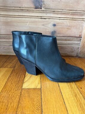 Rachel Comey black Mars Bootie W8